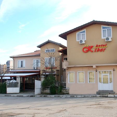 Hotel Kibor Gulubovo  Eksteriør bilde