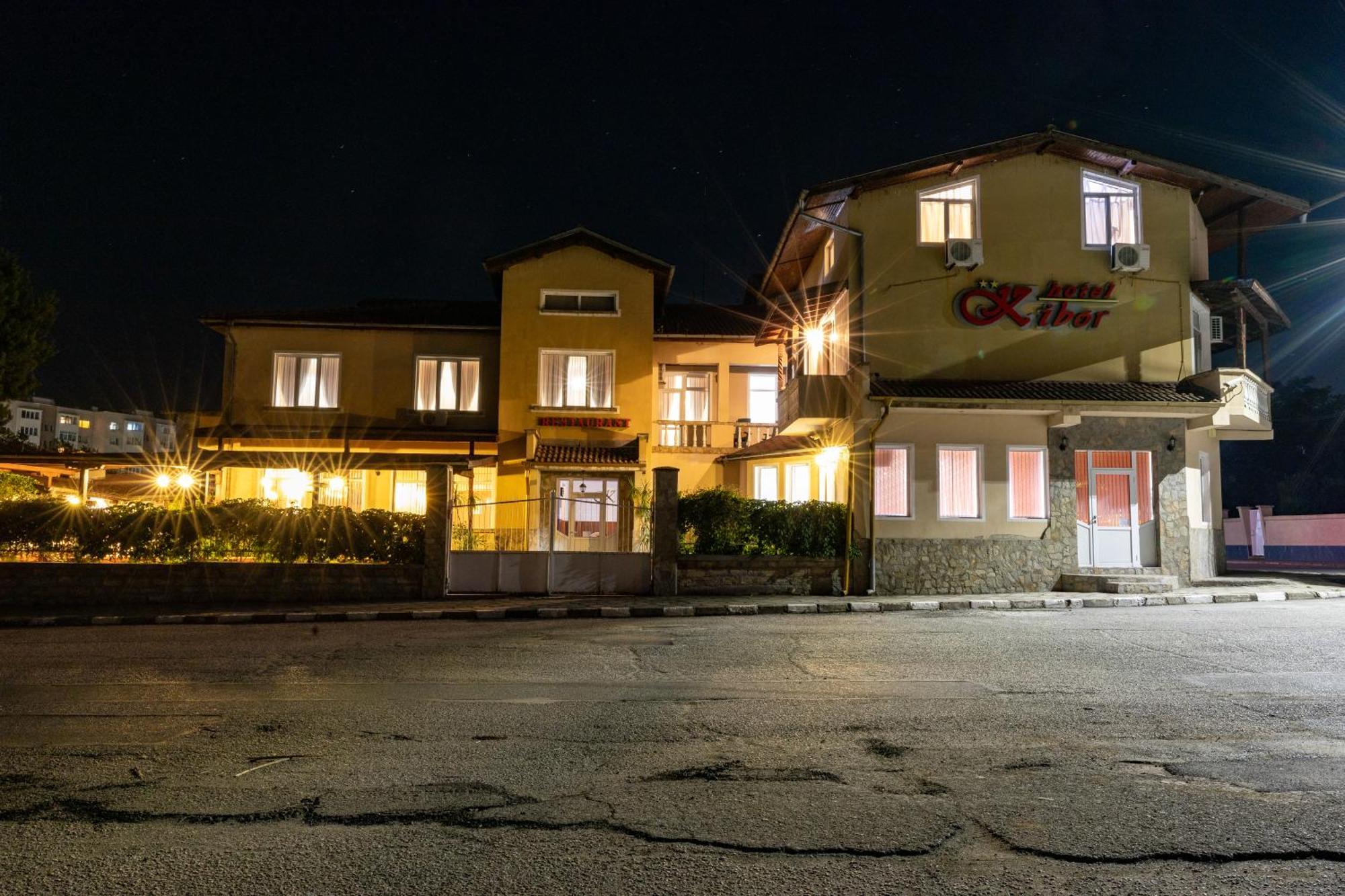 Hotel Kibor Gulubovo  Eksteriør bilde